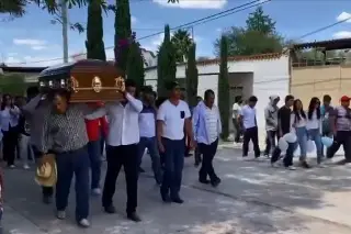 Imagen Sepultan a los 6 jóvenes asesinados en Zacatecas