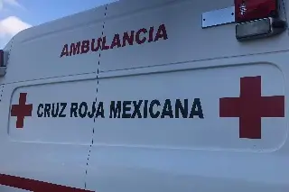 Imagen Motociclista resulta gravemente herido tras chocar contra un taxi en Veracruz