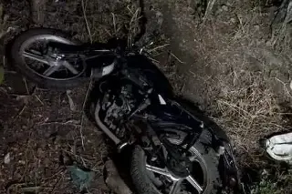 Imagen Motociclista muere tras salirse de la carretera 