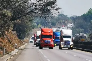 Imagen Aumenta la inseguridad en carreteras de Veracruz; Amotac irá a paro 