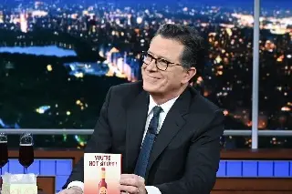 Imagen Operan de urgencia a Stephen Colbert y cancelan episodios de 'The Late Show'