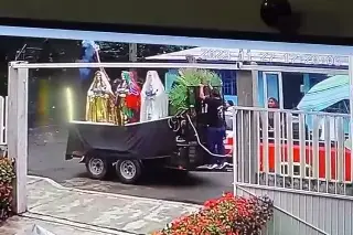Imagen Captan momento en que hombre pierde las piernas en festejos de la Santa Muerte (+video)