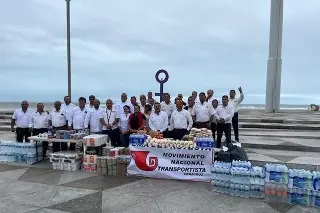 Imagen Taxistas de Veracruz recolectan víveres para Acapulco