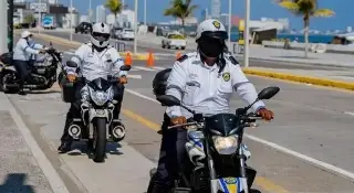 Cierres viales en bulevar Ávila Camacho, Miguel Alemán y Vicente Fox en Boca del Río