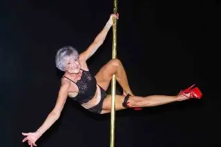 Imagen Abuelita de 75 años cumple su sueño y se convierte en bailarina de pole dance