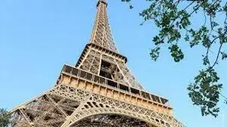 Imagen Cierran acceso a la Torre Eiffel