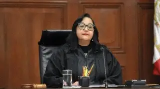 Imagen AMLO acusa que con Norma Piña en SCJN jueces tienen 'licencia para robar' 