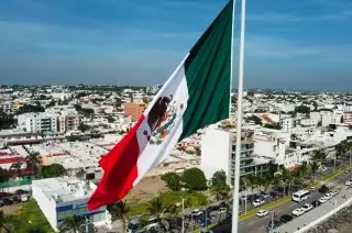 Imagen ¿Cuándo se debe izar la bandera monumental en Veracruz?