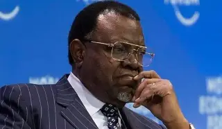 Imagen Dan último adiós al presidente de Namibia fallecido de cáncer 