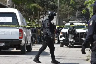 Imagen Entregan a familiares cuerpos de las siete personas asesinadas en Acultzingo, Veracruz