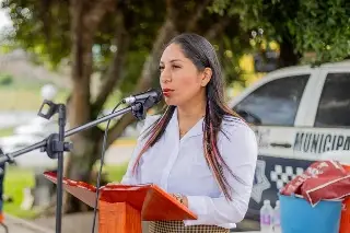 Imagen Alcaldesa de Acayucan rechaza que vaya a dejar tirado el cargo tras pedir licencia 