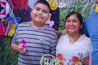 Imagen Joven de Veracruz deja su tratamiento contra la leucemia para disfrutar la vida