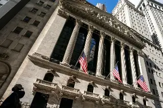 Falla detiene índice por más de 3 horas previo a apertura en Wall Street