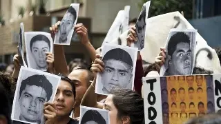 Imagen Investigación de caso Ayotzinapa estuvo mal hecha, acusa AMLO