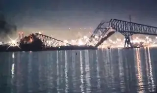 Imagen Momento exacto del colapso de puente en Baltimore tras choque de un buque (+video)