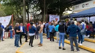 Imagen Continúa toma de la SEV en Xalapa; sindicatos exigen atención a sus demandas