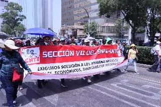 Imagen CNTE exige “voluntad” a AMLO para lograr mejora laboral o emplazará a huelga nacional