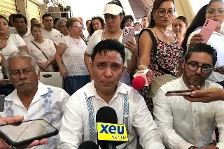 Imagen Artesanos del malecón de Veracruz a favor de reubicación; solo esperan trámite que garantice su concesión 
