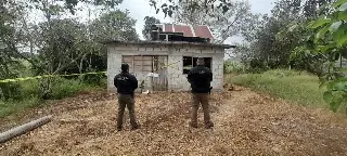 Imagen En cateo, FGR asegura drogas, cartuchos y granada en Tuxpan, Veracruz