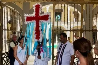 Invitan a exposición de cruces en callejón 'Toña la Negra', en Veracruz