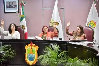 Imagen Presentan 2 diputados solicitudes de licencia para separarse del cargo en Congreso de Veracruz
