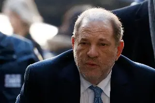 Imagen Hospitalizan al exproductor de cine Harvey Weinstein tras su regreso a NY, según su abogado
