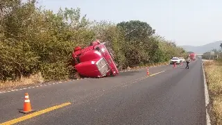 Imagen Hay cierre parcial de circulación en autopista de Veracruz 