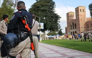 Imagen UCLA cancela clases tras enfrentamientos en protestas por la guerra en Gaza