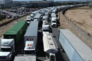 Imagen Continúa detenido el tráfico en el cruce fronterizo de Texas: Canacar 