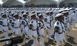 Imagen SEMAR realiza Jura de Bandera de los Marineros de Infantería en Veracruz 