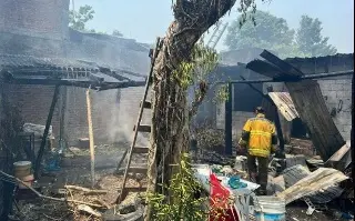 Imagen Se incendia casa al norte de Veracruz; adulto mayor se salva de morir 