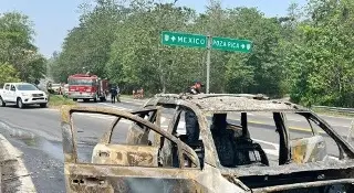 Imagen Se incendia carro particular en autopista de Veracruz 