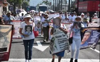 Imagen Con mucho calor madres de colectivos marchan en Orizaba, Veracruz 