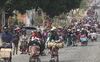 Imagen Caravana de migrantes avanza pese al calor y llega a Oaxaca