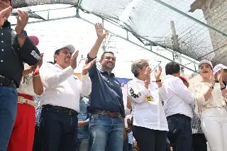Imagen Recorre Miguel Ángel Yunes Márquez, junto con Pepe Yunes, los municipios de Altotonga y Atzalan