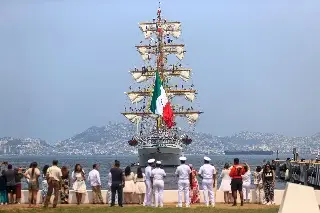 Imagen Buque escuela Cuahtémoc de la Armada de México llega a California