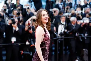 Imagen Emma Stone provoca la locura en Cannes