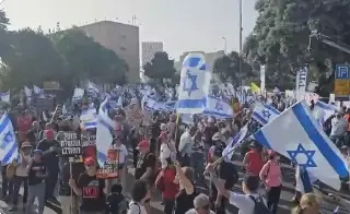 Imagen Miles toman las calles en Israel y exigen renuncia de Netanyahu