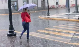 Pronostican temporal lluvioso en Veracruz; se formó disturbio tropical en el Golfo de México