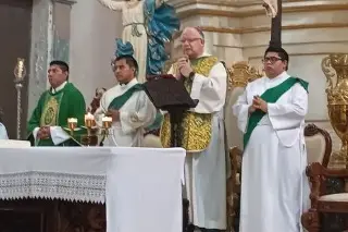 Llega un nuevo sacerdote y un diácono a la catedral de Veracruz