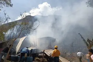 Se incendia vivienda en Nogales, Veracruz