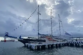 Llega velero “Capitán Miranda” de Uruguay a Veracruz, estará abierto al público 
