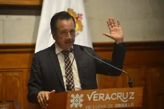 Cuitláhuac dice que hay que revisar periodo de 9 años de fiscales