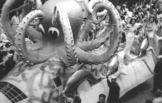 Imagen ¿Sabías que antes se hacía el ‘Entierro de la Sardina’ durante el Carnaval de Veracruz?