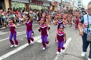 Imagen Inició el Carnaval de Veracruz con el desfile infantil 