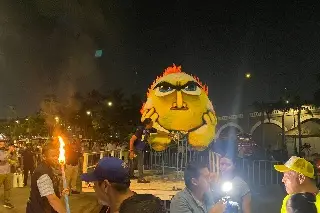Imagen Con cientos de personas, queman al Mal Humor e inicia el Carnaval de Veracruz 2024 