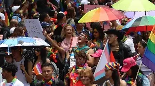 Imagen Marcharon 260 mil personas por el orgullo LGBT en CDMX