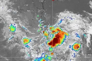 Imagen Avanza disturbio tropical 94L con potencial de lluvias y tormentas en Veracruz