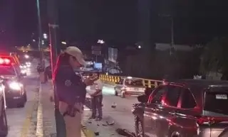 Imagen Motociclista se impacta contra camioneta en Xalapa, Veracruz; lo reportan grave
