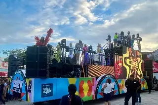 Imagen Con la presencia de Yuri, se lleva a cabo segundo desfile del Carnaval de Veracruz (+Video)